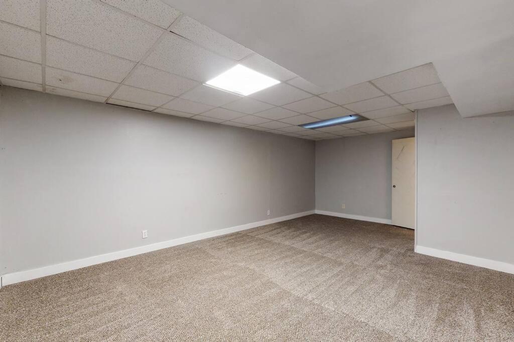 Large Remodeled Home With 5 Bedrooms 4 King Bed Centennial Exteriör bild